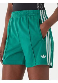 Adidas - adidas Szorty sportowe Firebird Classic KD3668 Zielony Regular Fit. Kolor: zielony. Materiał: syntetyk #2