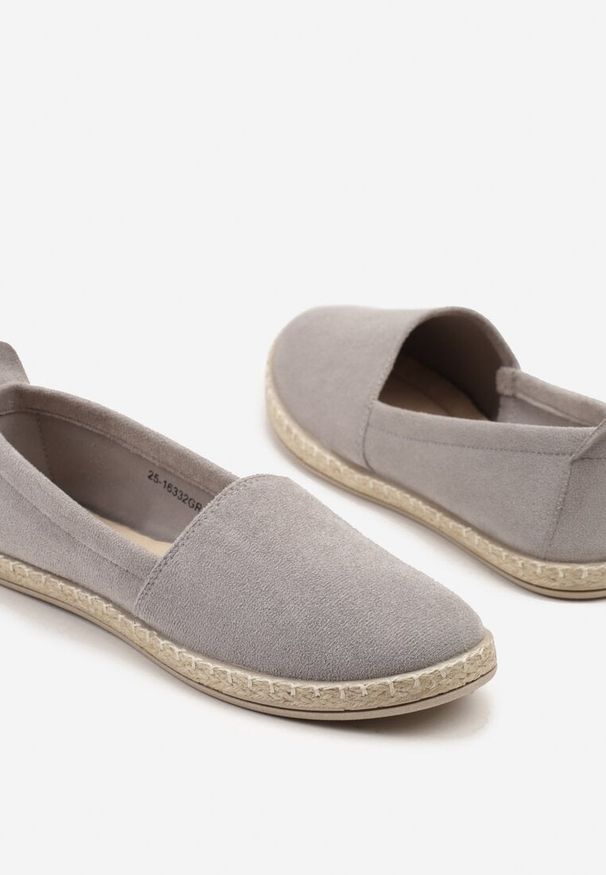 Born2be - Szare Espadryle na Płaskiej Plecionej Podeszwie Juliatta. Okazja: na co dzień. Kolor: szary. Styl: klasyczny, elegancki, casual