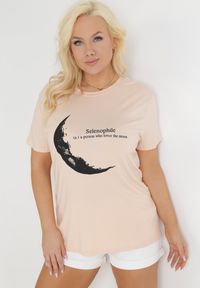 Born2be - Jasnopomarańczowy T-shirt z Nadrukiem z Motywem Księżyca i Napisem Zitlalia. Kolekcja: plus size. Kolor: pomarańczowy. Wzór: napisy, nadruk