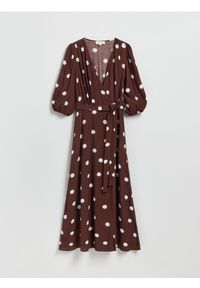 Reserved - Sukienka maxi w groszki - brązowy. Kolor: brązowy. Materiał: wiskoza. Wzór: grochy. Długość: maxi