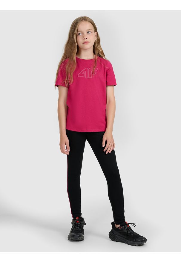 4f - 4F T-shirt regular z nadrukiem dziewczęcy - różowy 152 (11-12 lat). Okazja: na co dzień. Kolor: różowy. Materiał: materiał, bawełna, jersey. Długość rękawa: krótki rękaw. Długość: krótkie. Wzór: nadruk. Sezon: lato. Styl: młodzieżowy, casual, klasyczny, sportowy