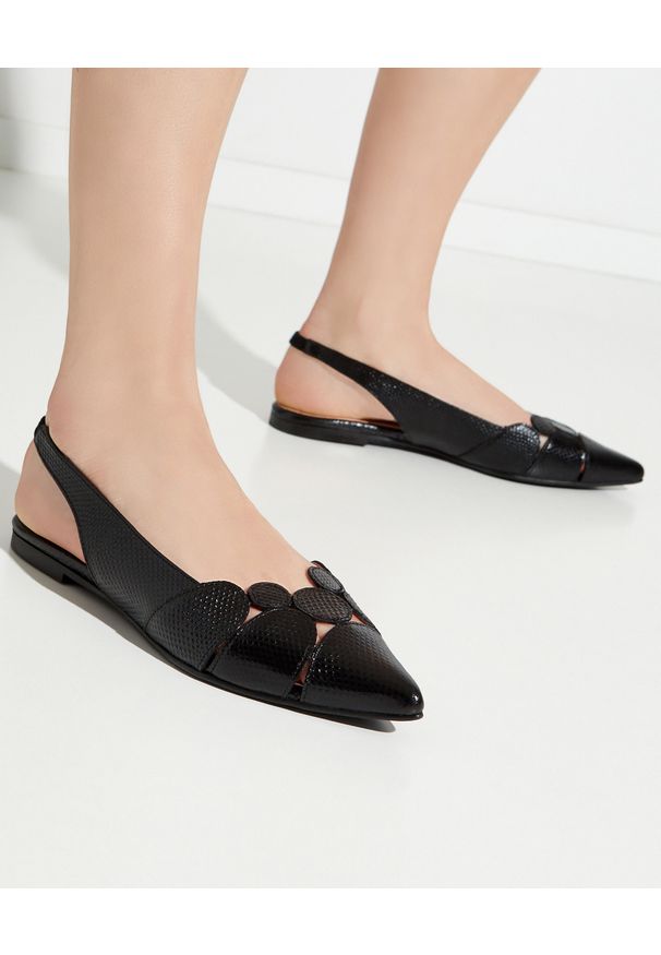 PRETTY BALLERINAS - Czarne sandały Ella. Okazja: do pracy. Kolor: czarny. Wzór: ażurowy, geometria. Styl: klasyczny