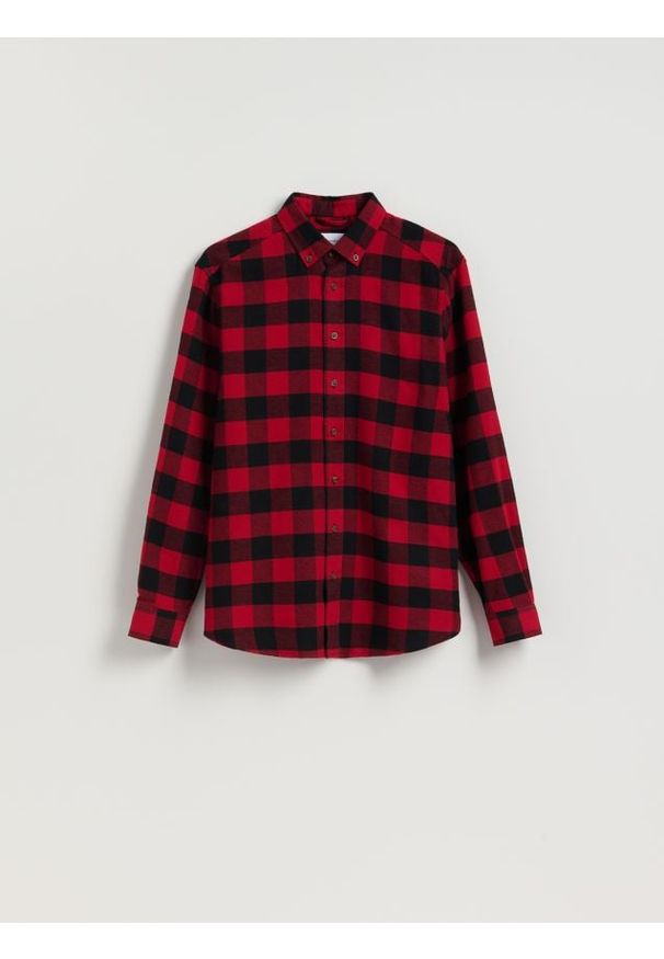 Reserved - Koszula regular fit w kratę - czerwony. Kolor: czerwony. Materiał: tkanina, bawełna