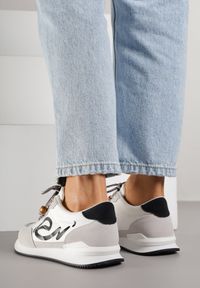 Born2be - Czarne Sneakersy z Geometrycznym Wzorem Prisnore. Okazja: na co dzień. Kolor: czarny. Materiał: jeans. Wzór: geometria #5