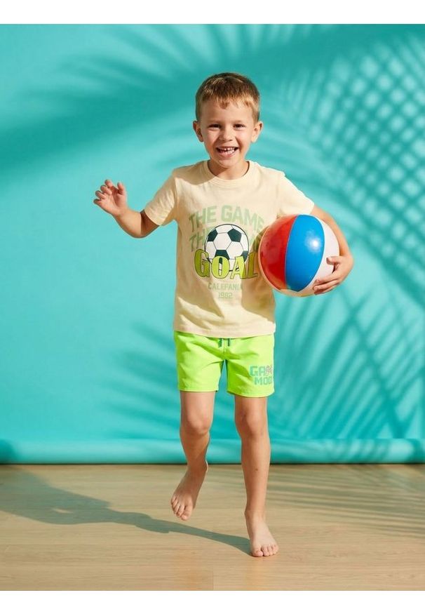 Sinsay - Szorty kąpielowe z odblaskowym nadrukiem Game Mode - zielony. Kolor: zielony. Wzór: nadruk