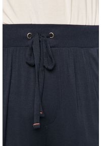 Ted Baker Spodnie piżamowe męskie kolor granatowy gładkie. Kolor: niebieski. Materiał: dzianina. Wzór: gładki