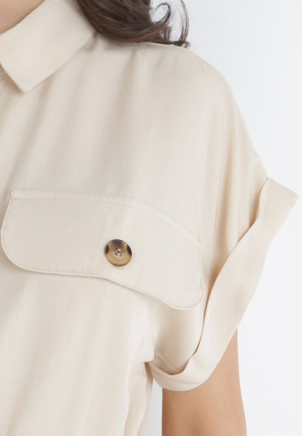 Born2be - Jasnobeżowa Sukienka Priaphelous. Kolor: beżowy. Materiał: tkanina, bawełna. Długość rękawa: krótki rękaw. Wzór: aplikacja. Typ sukienki: rozkloszowane, koszulowe. Długość: mini