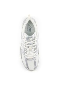 Buty unisex New Balance U5303IR – białe. Kolor: biały. Materiał: syntetyk, materiał. Szerokość cholewki: normalna. Sezon: lato. Sport: turystyka piesza #2