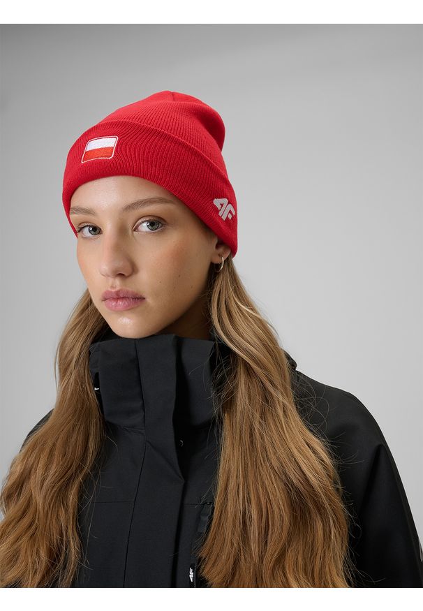 4f - 4F Czapka beanie uniseks - czerwona Uniwersalny. Kolor: czerwony. Materiał: dzianina. Sezon: zima. Styl: casual, klasyczny, sportowy