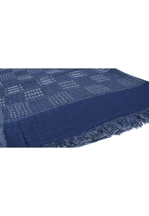 Lekki Szalik Wiosenno-Jesienny - Teer - Niebieska Krata. Okazja: na spacer. Kolor: niebieski. Materiał: wiskoza. Sezon: wiosna, jesień. Styl: elegancki