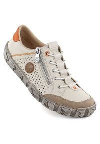 Skórzane półbuty damskie ażurowe beżowe Rieker L0355-61. Kolor: beżowy. Materiał: skóra. Wzór: ażurowy #1