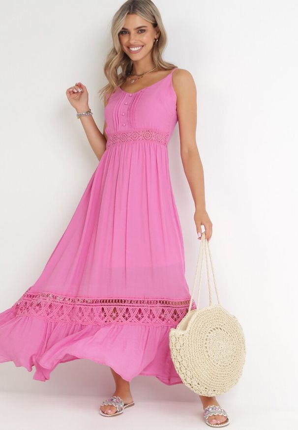 Born2be - Fuksjowa Rozkloszowana Sukienka z Koronką na Ramiączkach Sawita. Kolor: różowy. Materiał: koronka. Długość rękawa: na ramiączkach. Wzór: koronka. Styl: wakacyjny