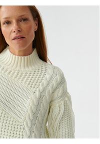 Tatuum Sweter Frimi T2319.095 Écru Oversize. Materiał: syntetyk