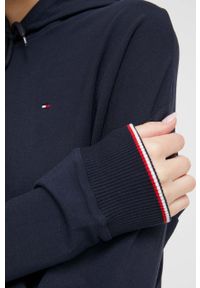 TOMMY HILFIGER - Tommy Hilfiger bluza lounge kolor granatowy z kapturem z aplikacją. Typ kołnierza: kaptur. Kolor: niebieski. Materiał: materiał, dzianina, wiskoza. Wzór: aplikacja #3
