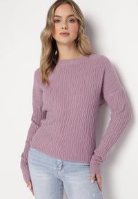 Born2be - Jasnofioletowy Sweter o Klasycznym Kroju z Wytłoczonym Wzorem Gundall. Kolor: fioletowy. Styl: klasyczny #5