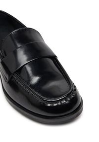 Calvin Klein Loafersy City Sleek HW0HW02306 Czarny. Kolor: czarny. Materiał: skóra