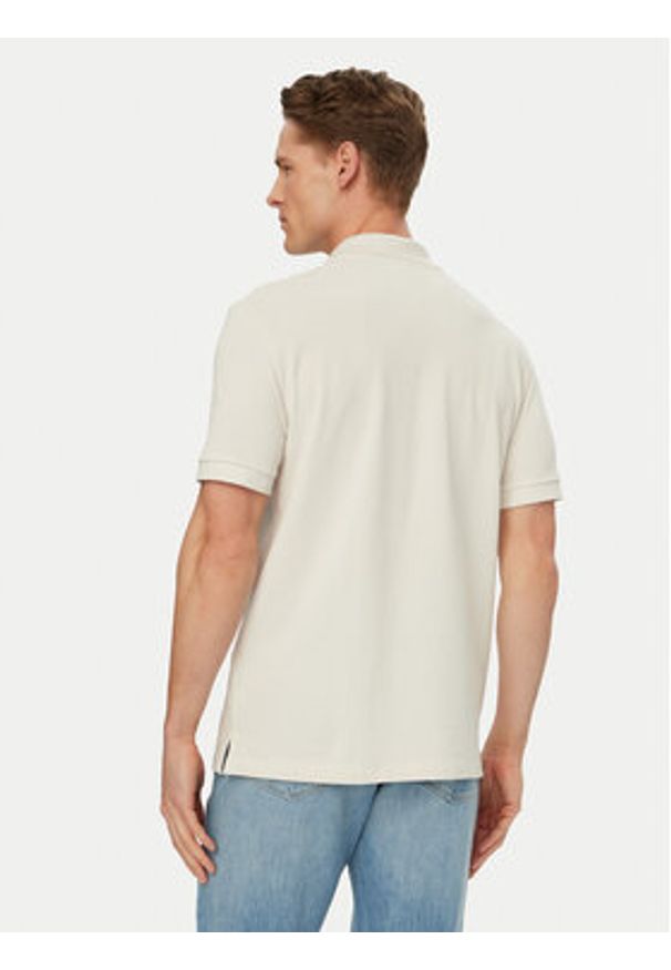 Calvin Klein Jeans Polo LV04RF215G Kremowy Regular Fit. Typ kołnierza: polo. Kolor: kremowy. Materiał: bawełna