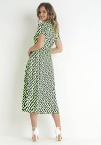 Born2be - Zielona Koszulowa Sukienka Midi z Rozkloszowanym Dołem i Materiałowym Paskiem Summita. Kolor: zielony. Materiał: materiał. Typ sukienki: koszulowe. Długość: midi #4
