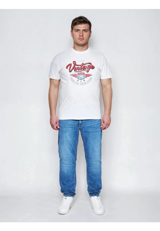 Big-Star - Koszulka męska z nadrukiem biała Merret 100. Okazja: na co dzień. Kolor: biały. Materiał: jeans, bawełna. Wzór: nadruk. Styl: casual