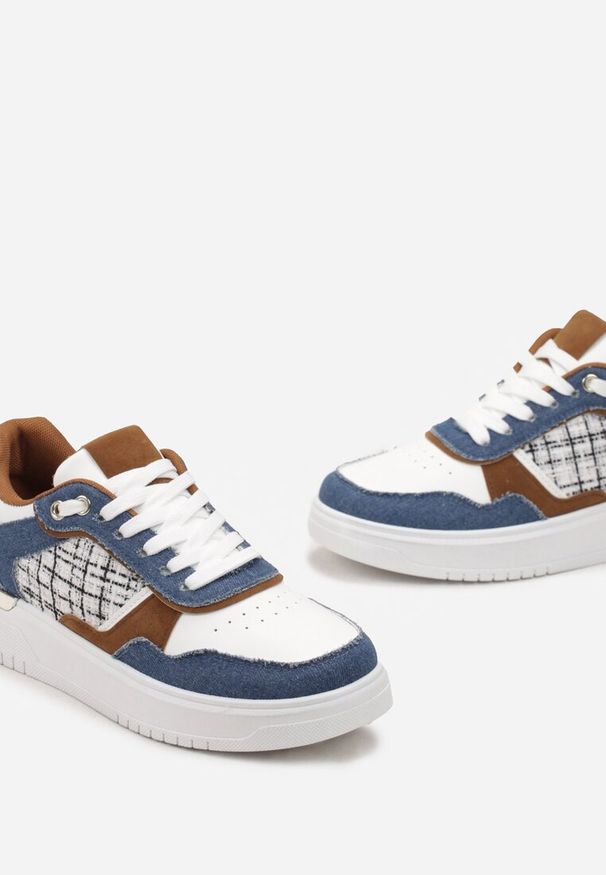 Renee - Granatowe Sneakersy Ozdobione Wstawką z Tweedowego Materiału Saini. Nosek buta: okrągły. Zapięcie: sznurówki. Kolor: niebieski. Materiał: materiał. Wzór: aplikacja. Sezon: jesień, wiosna. Obcas: na obcasie. Wysokość obcasa: niski