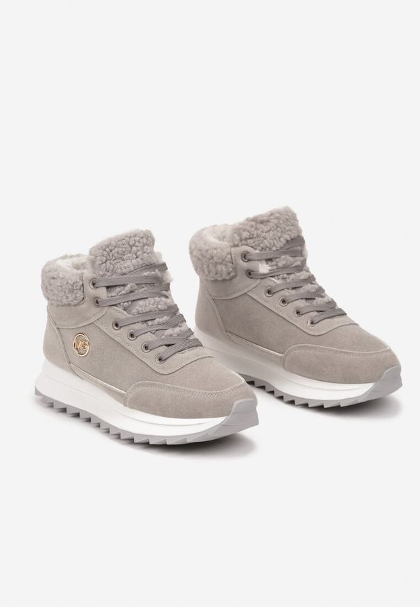 Renee - Szare Sneakersy z Ekozamszu z Futrzaną Wyściółką Etaylla. Okazja: na co dzień. Kolor: szary. Materiał: futro. Sezon: zima, jesień. Obcas: na obcasie