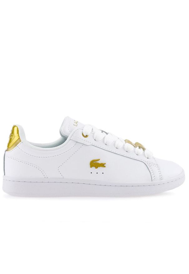 Buty Lacoste Carnaby Pro 745SFA0055-216 - białe. Okazja: na co dzień. Zapięcie: sznurówki. Kolor: biały. Materiał: guma, skóra. Szerokość cholewki: normalna. Wzór: aplikacja