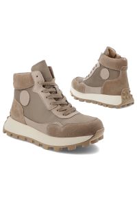 Beżowe Botki Filippo Ocieplane Obuwie Damskie. Okazja: na co dzień. Kolor: beżowy. Materiał: futro, materiał. Szerokość cholewki: normalna. Styl: casual, sportowy #3