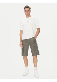 G-Star RAW - G-Star Raw Szorty materiałowe Core D26220-C973 Szary Regular Fit. Kolor: szary. Materiał: bawełna #5