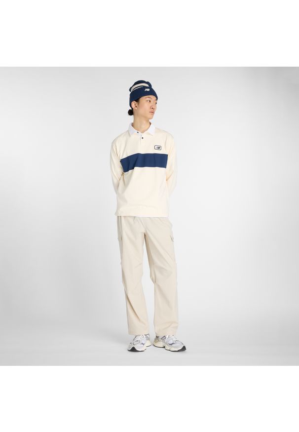 Koszulka męska New Balance MT53533PEF – beżowa. Kolor: beżowy. Materiał: bawełna, dresówka. Długość rękawa: długi rękaw
