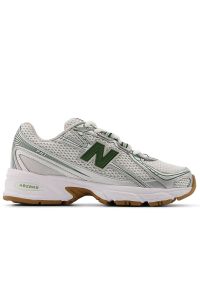 Buty młodzieżowe New Balance GR740SF - srebrne. Kolor: srebrny. Materiał: materiał, syntetyk. Szerokość cholewki: normalna. Sezon: lato. Sport: turystyka piesza #1