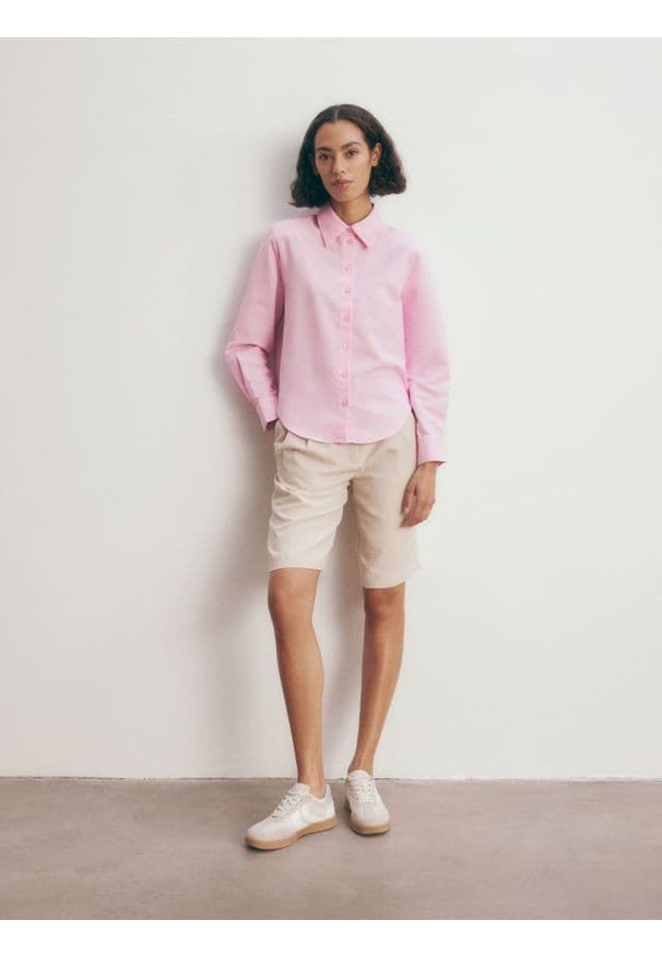 Reserved - Gładka koszula - pastelowy róż. Kolor: różowy. Materiał: bawełna, tkanina. Wzór: gładki. Styl: klasyczny