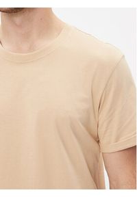 Calvin Klein Jeans T-Shirt J30J323482 Beżowy Regular Fit. Kolor: beżowy. Materiał: bawełna