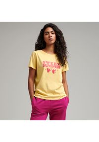 Sinsay - Koszulka z nadrukiem - Żółty. Kolor: żółty. Wzór: nadruk #1