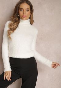 Renee - Biały Golf Wełniany Cheki. Typ kołnierza: golf. Kolor: biały. Materiał: wełna. Długość rękawa: długi rękaw. Długość: długie #3