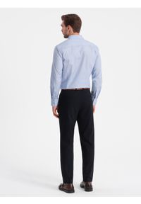Ombre Clothing - Koszula męska bawełniana w mikro wzór REGULAR FIT - jasnoniebieska V2 OM-SHCS-0152 - XXL. Typ kołnierza: kołnierzyk klasyczny. Kolor: niebieski. Materiał: bawełna. Długość rękawa: długi rękaw. Długość: długie. Wzór: nadruk. Styl: klasyczny