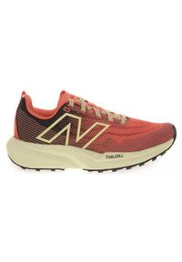 Buty do biegania damskie New Balance Mp Summit. Zapięcie: sznurówki. Kolor: wielokolorowy, pomarańczowy. Materiał: guma, materiał, tkanina, syntetyk. Szerokość cholewki: normalna