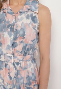 Born2be - Niebieski Wiskozowy Kombinezon o Koszulowym Kroju Bez Rękawów z Paskiem Tolivia. Okazja: na co dzień. Kolor: niebieski. Materiał: wiskoza. Długość rękawa: bez rękawów. Długość: krótkie. Styl: casual, elegancki #2