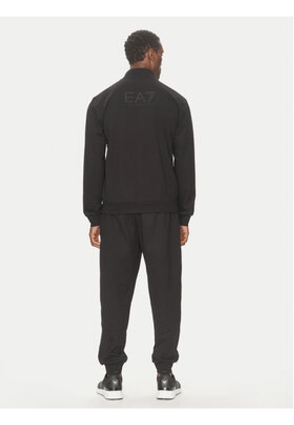 EA7 Emporio Armani Dres 7M000235 AF13512 UC001 Czarny Regular Fit. Kolor: czarny. Materiał: bawełna