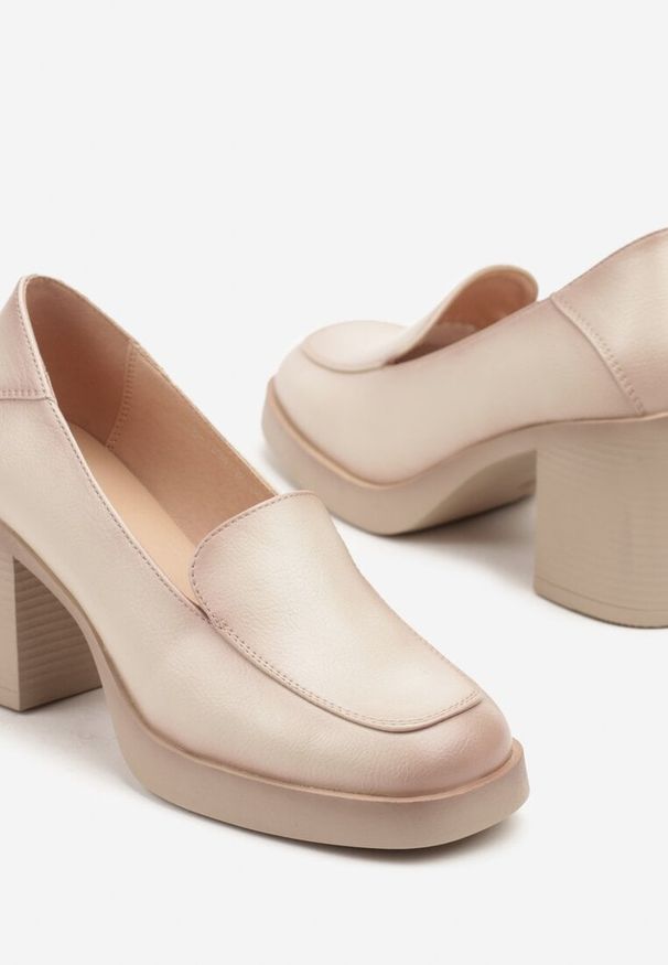 Born2be - Beżowe Eleganckie Półbuty Mokasyny na Słupku ze Skórzaną Wkładką Alandria. Okazja: na co dzień. Kolor: beżowy. Materiał: skóra. Obcas: na słupku. Styl: elegancki. Wysokość obcasa: średni