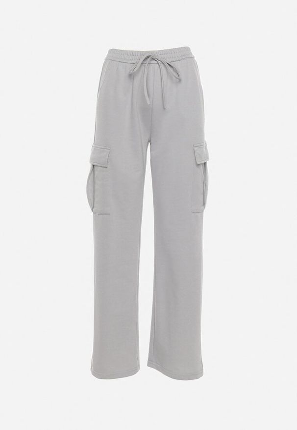 Born2be - Szare Bawełniane Spodnie z Gumką w Pasie i Kieszeniami Typu Cargo Kalanielle. Okazja: na co dzień. Kolor: szary. Materiał: bawełna. Styl: elegancki, casual