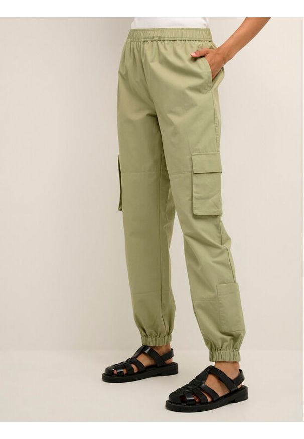 Karen by Simonsen Spodnie materiałowe Henley 10104316 Zielony Baggy Fit. Kolor: zielony. Materiał: bawełna