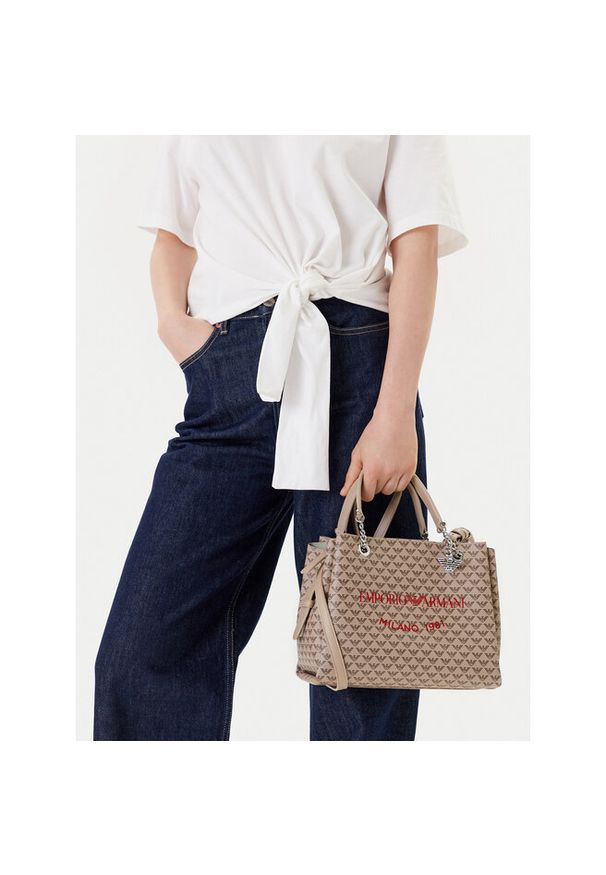 Torebka Emporio Armani. Kolor: beżowy
