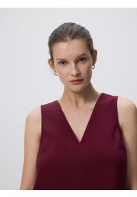 Reserved - Sukienka mini z falbaną - bordowy. Kolor: czerwony. Materiał: wiskoza, tkanina. Długość: mini