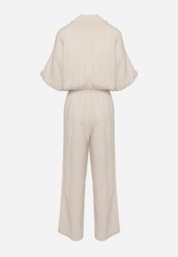 Born2be - Beżowy Bawełniany Kombinezon z Koszulową Górą i Prostymi Spodniami Namsore. Kolor: beżowy. Materiał: bawełna. Styl: klasyczny, elegancki #3