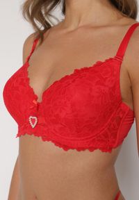 Renee - Czerwony Koronkowy Biustonosz Ozdobiony Cyrkoniowym Sercem Bothilei. Kolor: czerwony. Materiał: koronka. Wzór: aplikacja #2