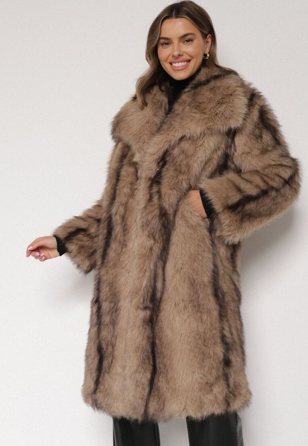 Born2be - Brązowy Płaszcz Futro z Szerokim Kołnierzem i Kieszeniami Ezinda. Okazja: na co dzień, do pracy, na spotkanie biznesowe. Typ kołnierza: golf. Kolor: brązowy. Materiał: futro. Styl: biznesowy, klasyczny, casual, elegancki