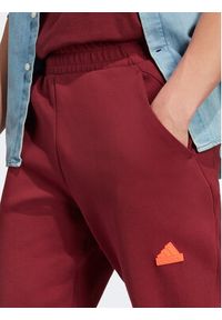 Adidas - adidas Spodnie dresowe Designed for Gameday Tracksuit Bottoms IC8035 Czerwony Slim Fit. Kolor: czerwony. Materiał: dresówka, bawełna #6