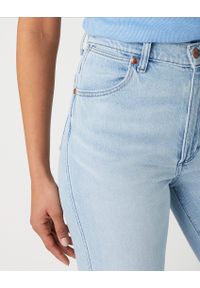 Wrangler - WRANGLER damskie spodnie jeansowe WIDE WEST BRIGHT CLOUD