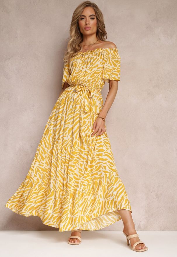 Renee - Żółta Długa Sukienka Hiszpanka z Wiskozy z Gumką w Pasie Channe. Typ kołnierza: dekolt hiszpanka. Kolor: żółty. Materiał: wiskoza. Sezon: lato. Styl: wakacyjny. Długość: maxi