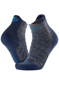 Skarpety trekkingowe dla doroslych Therm-ic Trekking UltraCool Linen Ankle. Kolor: wielokolorowy, niebieski, szary. Materiał: len, poliamid, wiskoza, elastan. Sport: turystyka piesza